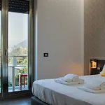 Myhouse לינה וארוחת בוקר 4*