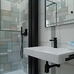 Myhouse לינה וארוחת בוקר